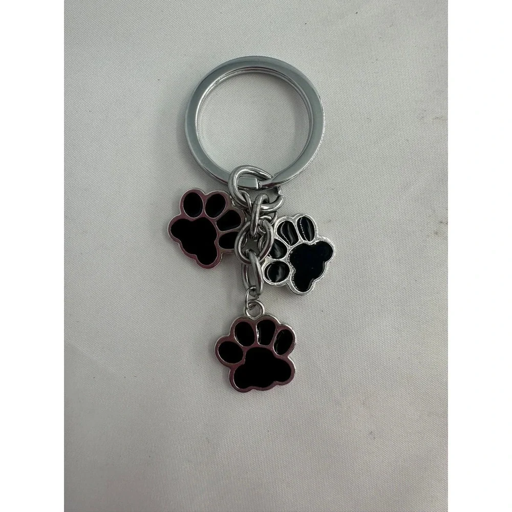 N/A dog paws
